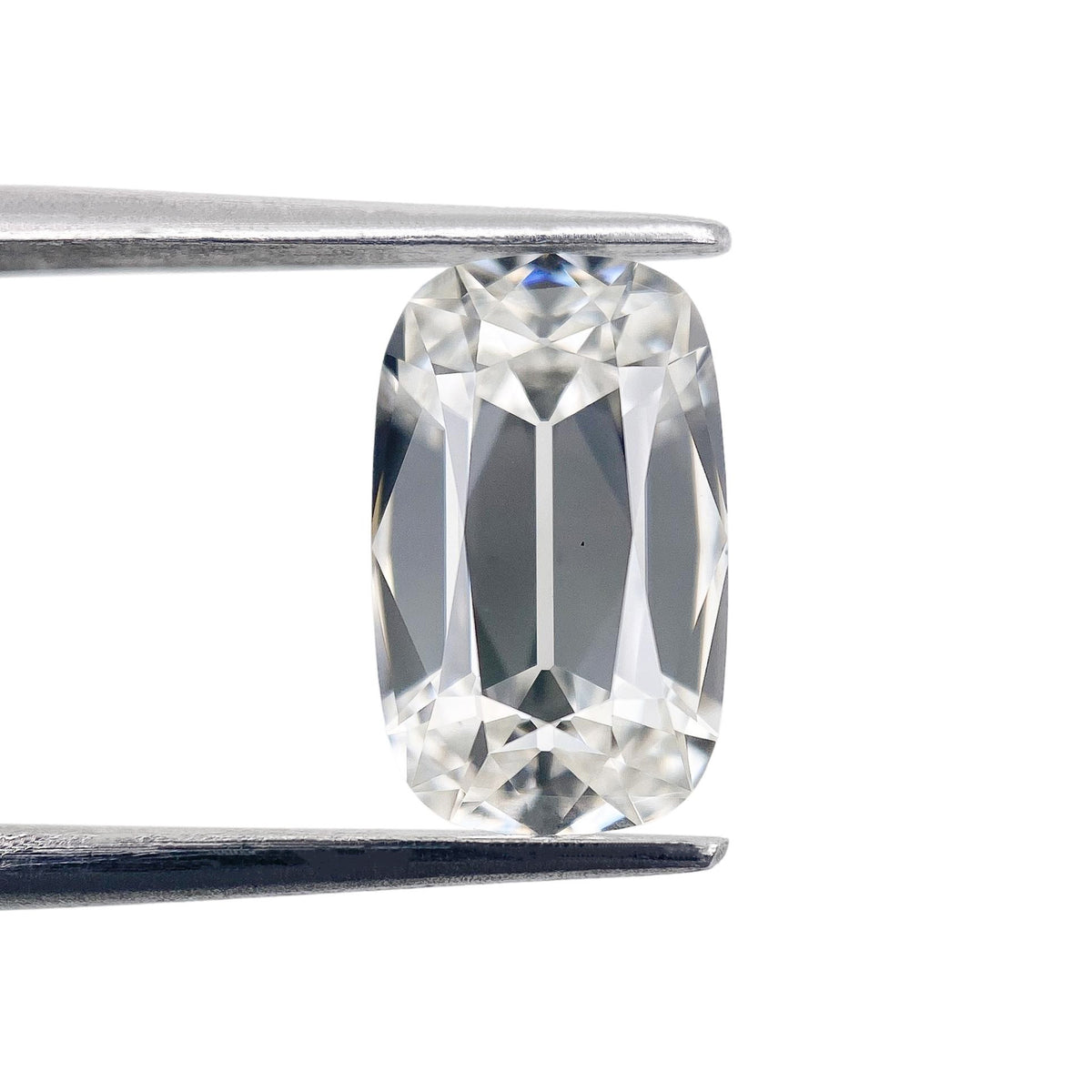 2.20ct | G/VS1 Cushion Shape Old Mine Cut Lab Diamond (IGI)