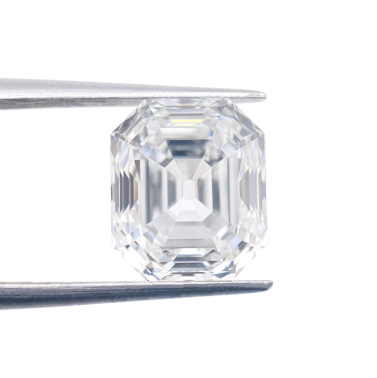 3.85ct | D/VVS2 Antique Emerald Shape Step Cut Lab Diamond (IGI)