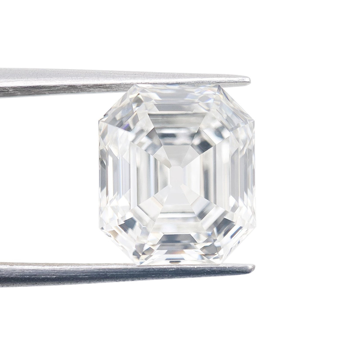 5.07ct | F/VVS2 Antique Emerald Shape Step Cut Lab Diamond (IGI)
