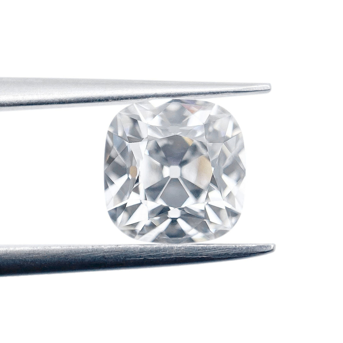 1.40ct | F/VS1 Cushion Shape Old Mine Cut Lab Diamond (IGI)