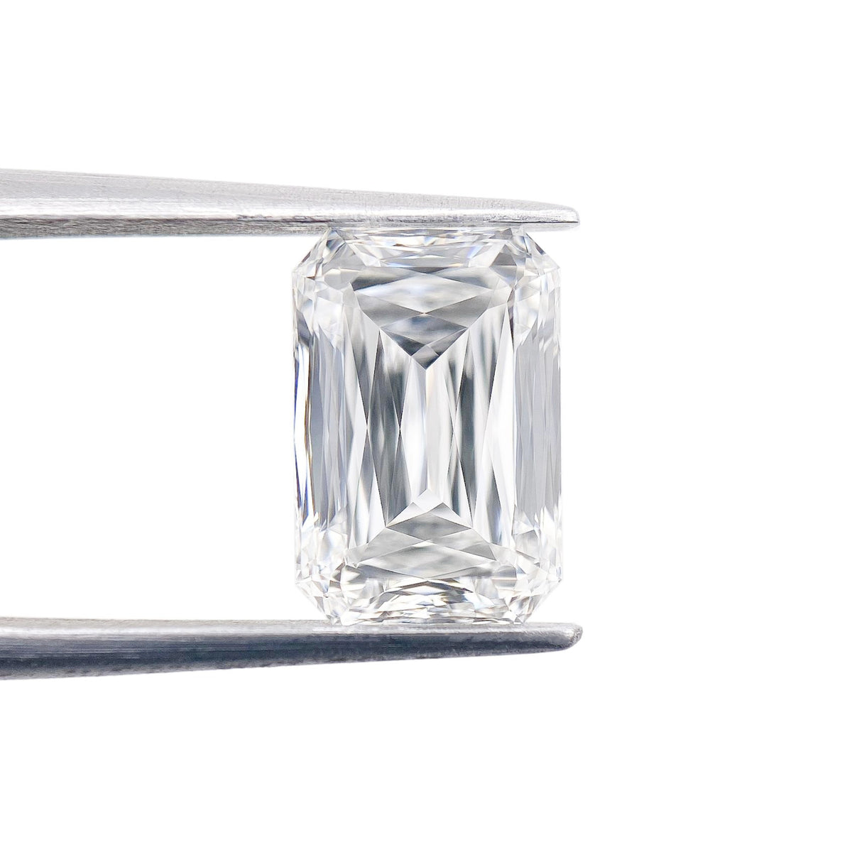 2.38ct | E/VS1 Emerald Shape Lattice Cut Lab Diamond (IGI)