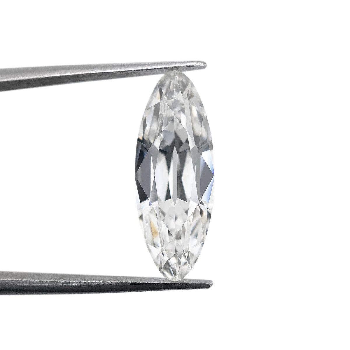 4.10ct | F/VS1 Oval Shape Old Mine Cut Lab Diamond (IGI)