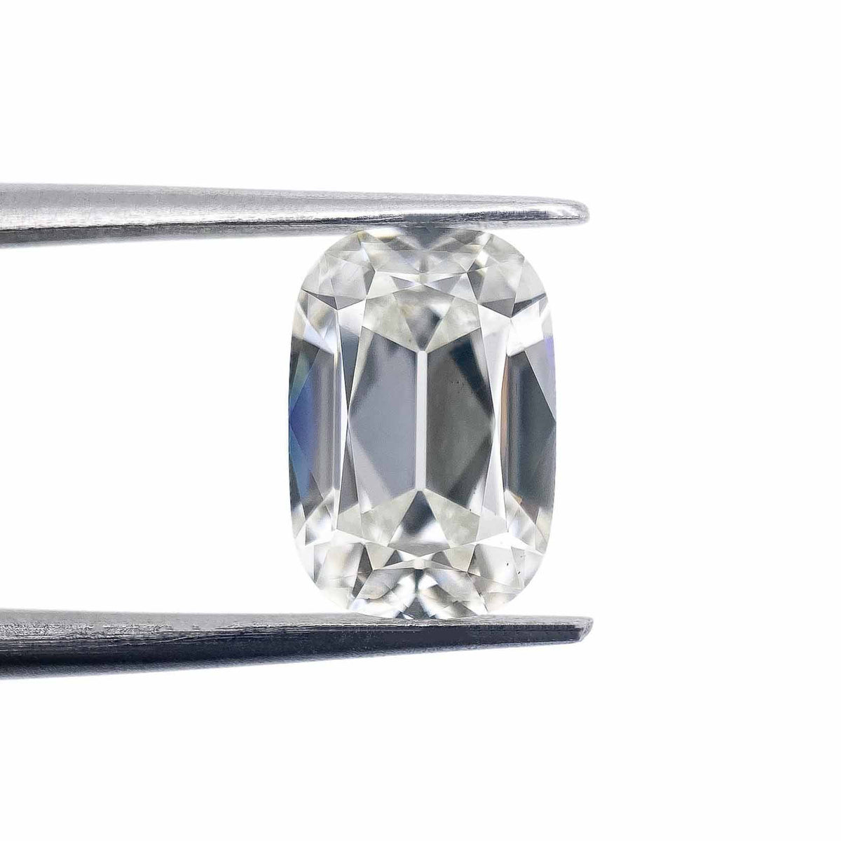 2.50ct | G/SI1 Cushion Shape Old Mine Cut Lab Diamond (IGI)