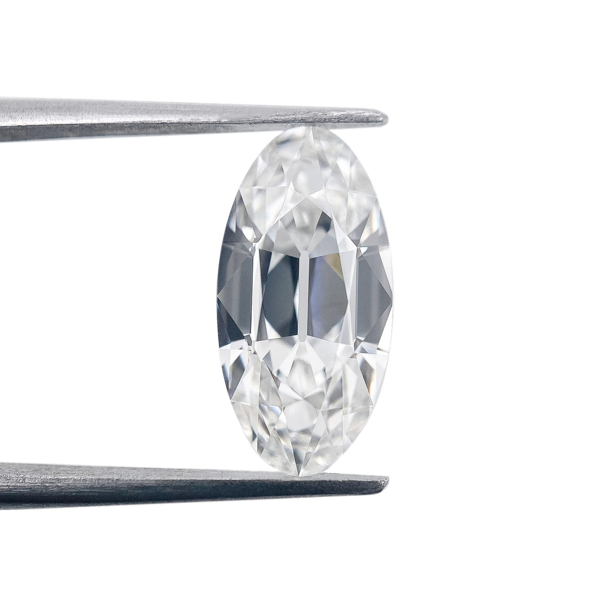 2.76ct | E/VS1 Oval Shape Old Mine Cut Lab Diamond (IGI)