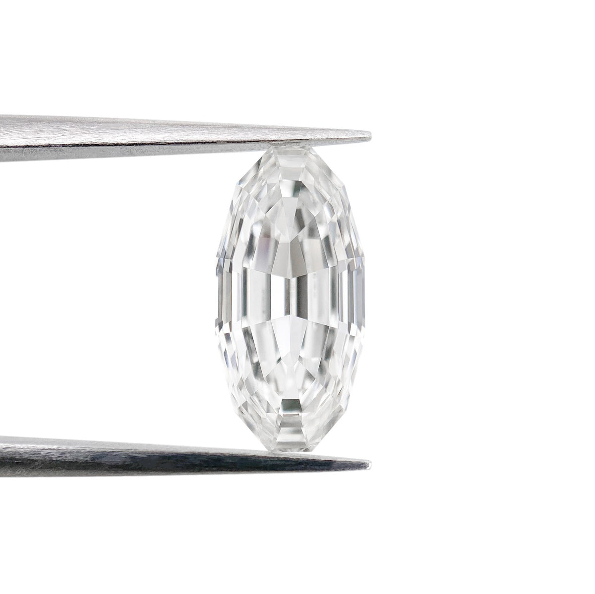2.52ct | F/VVS2 Oval Shape Step Cut Lab Diamond (IGI)