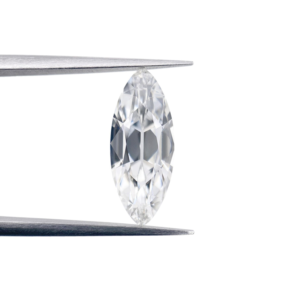 2.51ct | E/VS1 Oval Shape Old Mine Cut Lab Diamond (IGI)