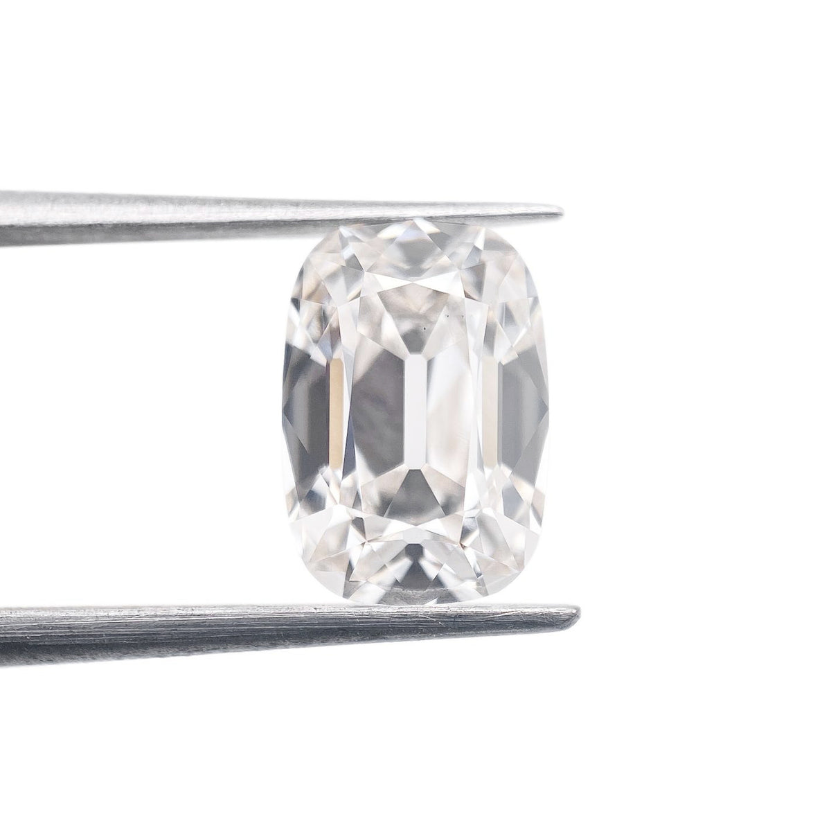 3.31ct | G/VS1 Cushion Shape Old Mine Cut Lab Diamond (IGI)