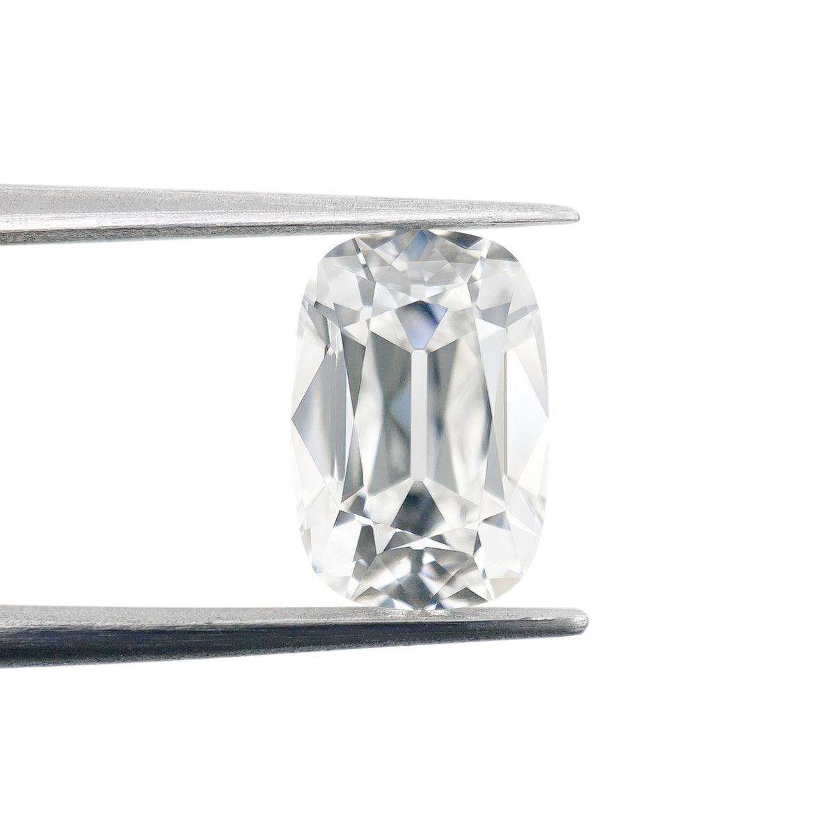 3.29ct | F/VVS2 Cushion Shape Old Mine Cut Lab Diamond (IGI)