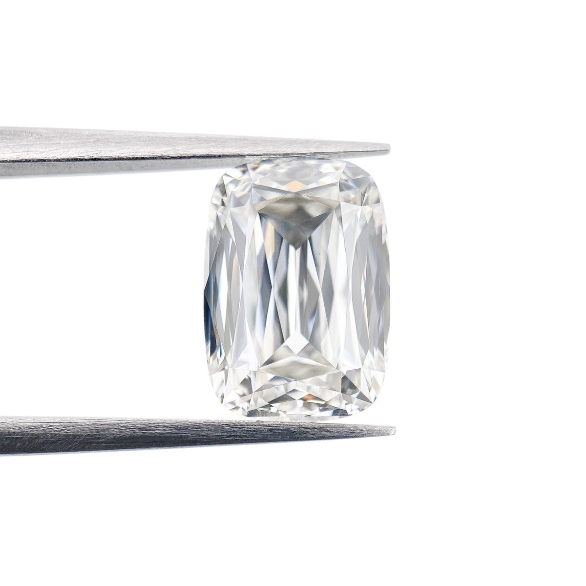 2.91ct | F/VS1 Cushion Shape Lattice Cut Lab Diamond (IGI)