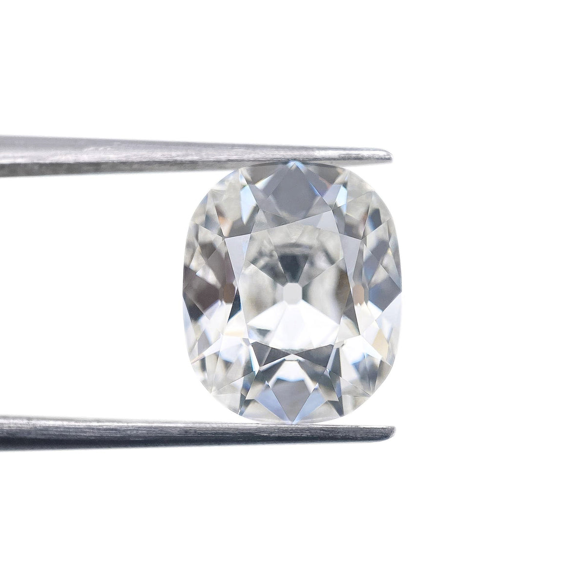 3.72ct | E/VVS2 Cushion Shape Old Mine Cut Lab Diamond (IGI)