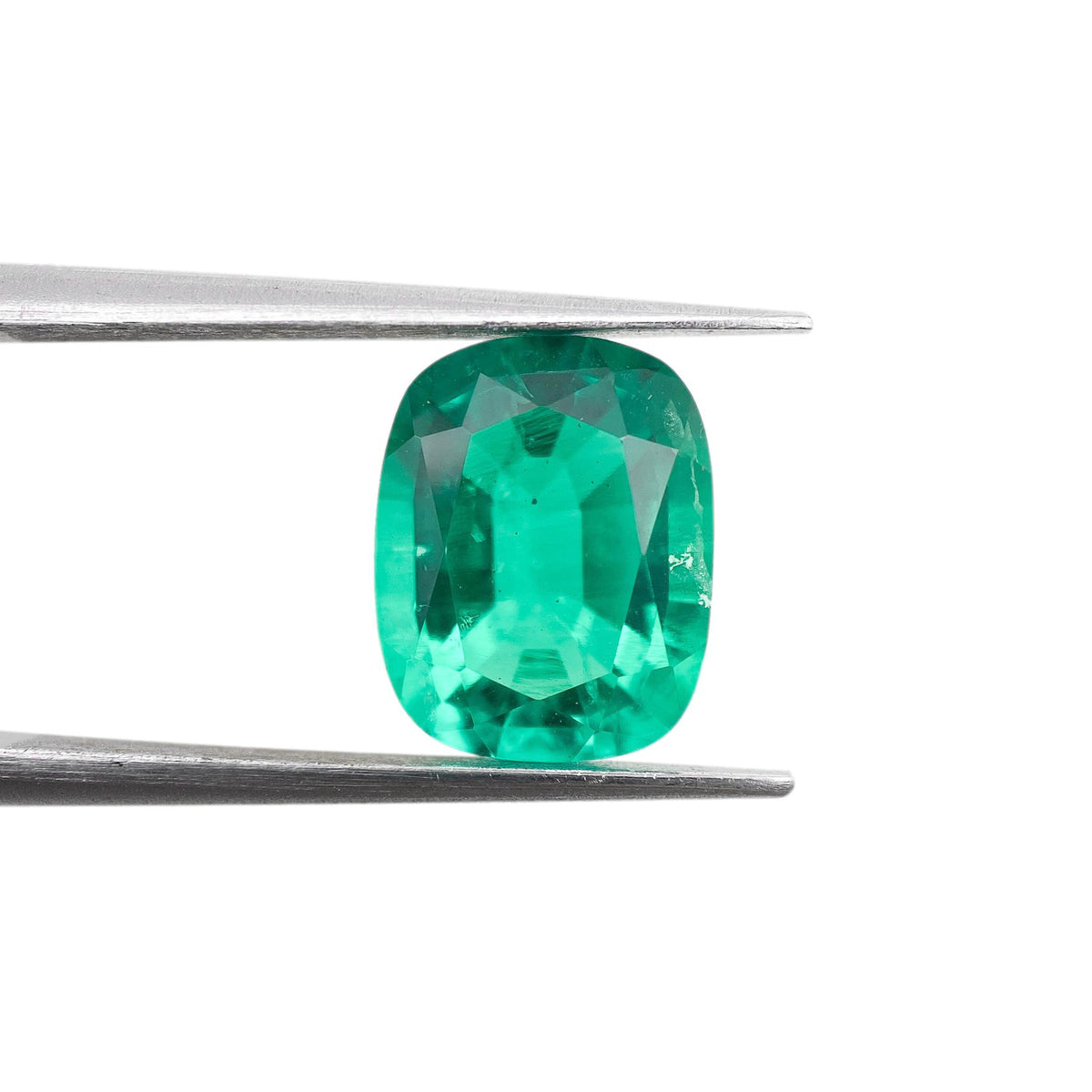 3.15ct | Brilliant Cut Cushion Shape Lab Emerald