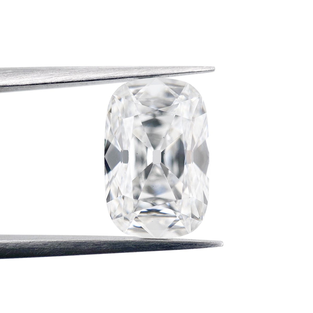 3.91ct | E/VS2 Cushion Shape Antique Old Mine Cut Lab Diamond (IGI)