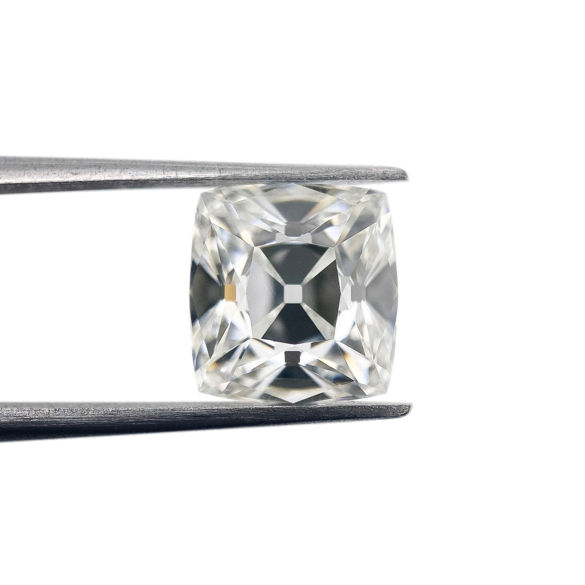 3.91ct | F/VVS2 Cushion Shape Peruzzi Cut Lab Diamond (IGI)