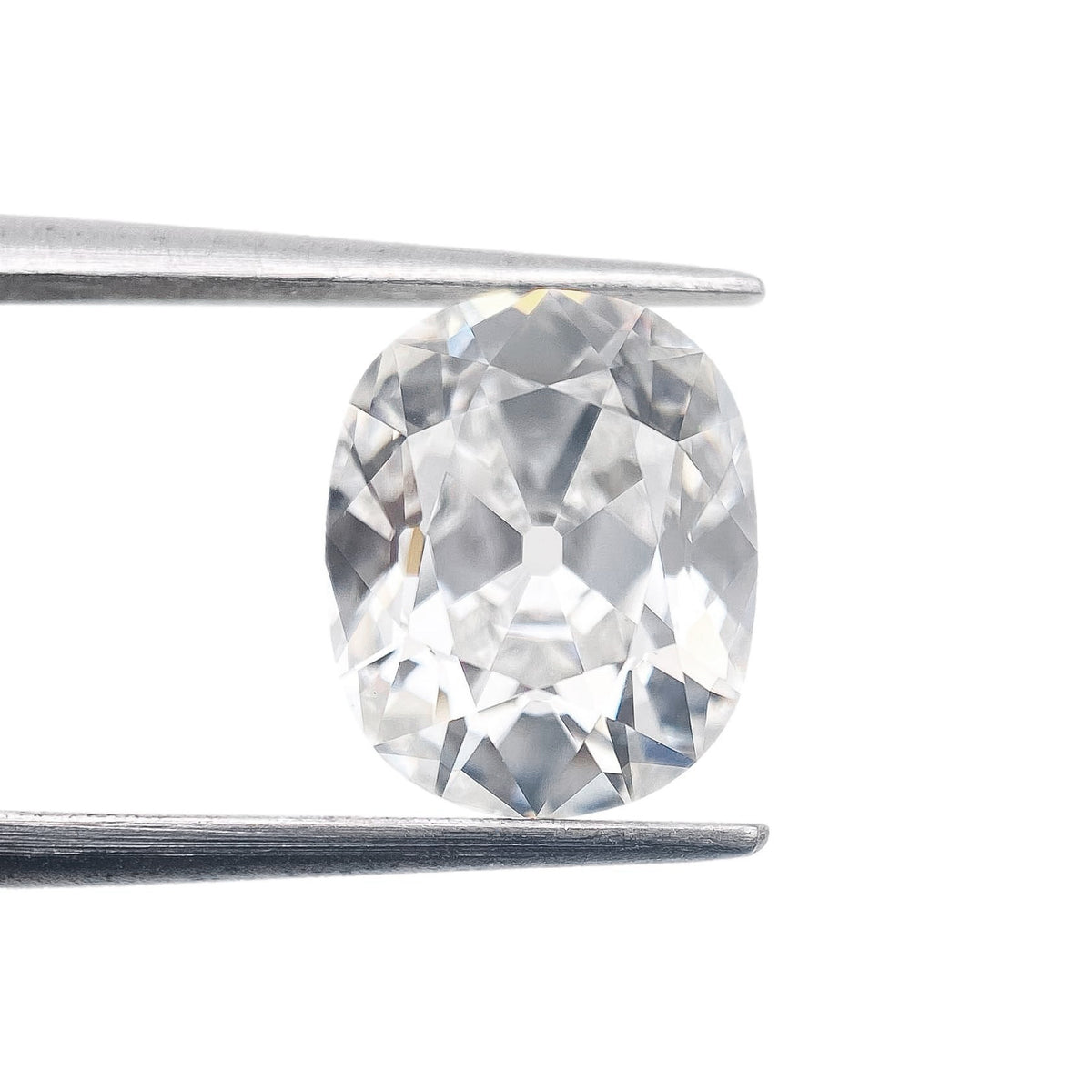 2.66ct | E/VS1 Cushion Shape Old Mine Cut Lab Diamond (IGI)-LITHOS Diamond