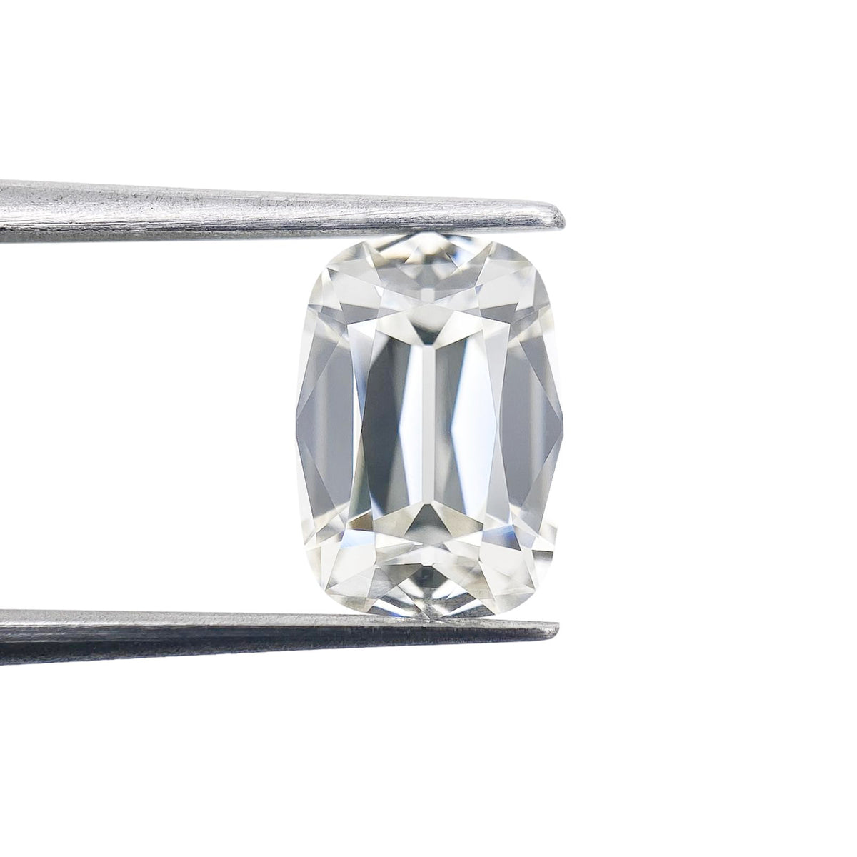 2.57ct | G/VS1 Cushion Shape Old Mine Cut Lab Diamond (IGI)