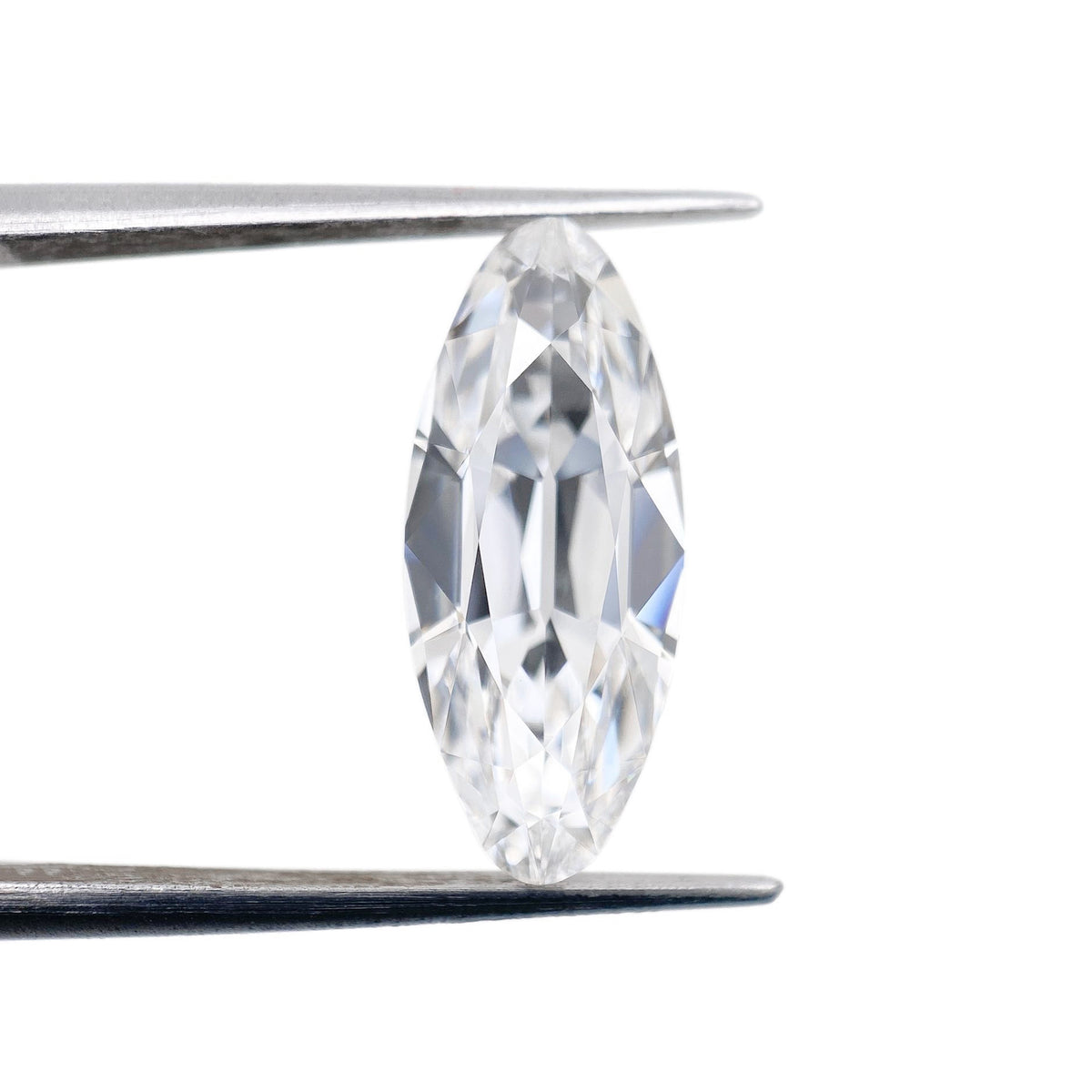 4.07ct | D/VS1 Oval Shape Old Mine Cut Lab Diamond (IGI)