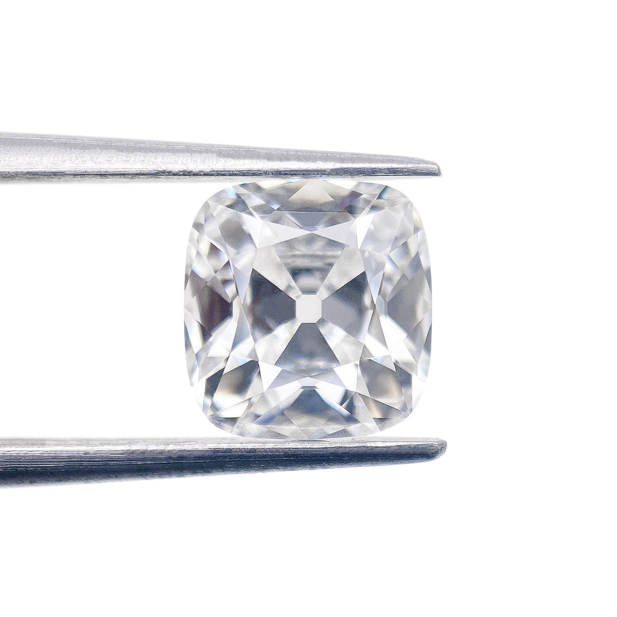 1.64ct | D/VS1 Cushion Shape Old Mine Cut Lab Diamond (IGI)