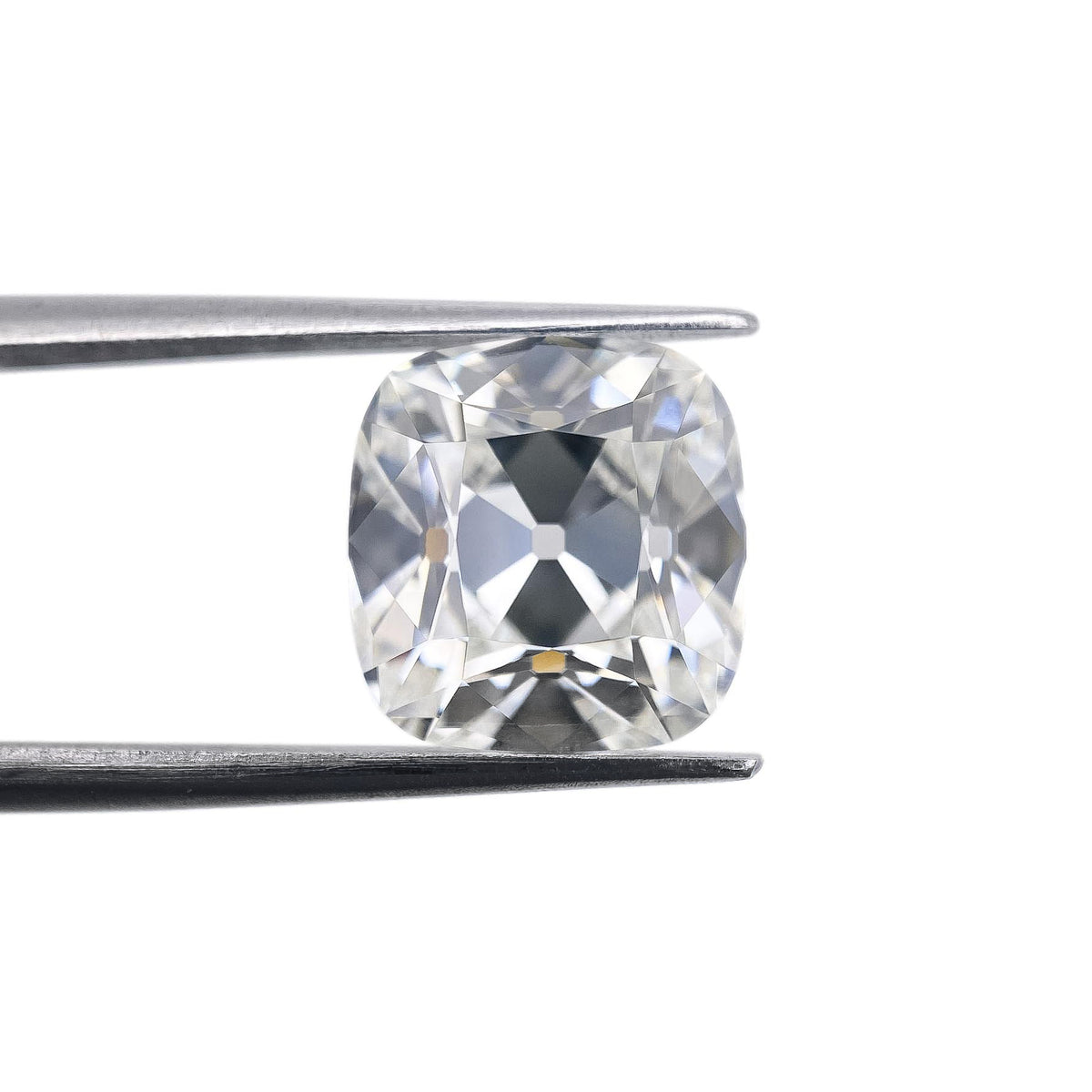 4.63ct | F/VVS2 Cushion Shape Old Mine Cut Lab Diamond (IGI)