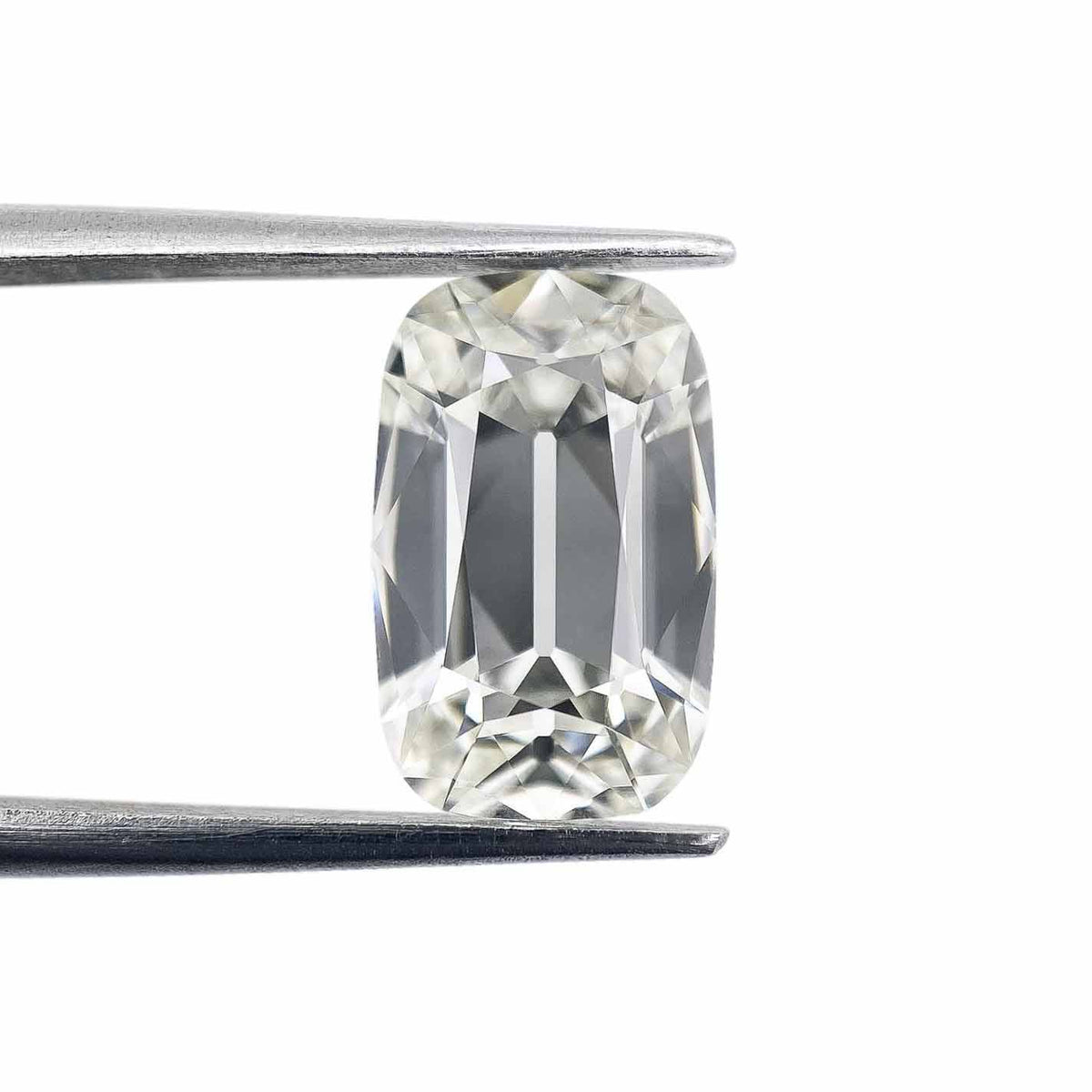 3.32ct | G/VS1 Cushion Shape Old Mine Cut Lab Diamond (IGI)