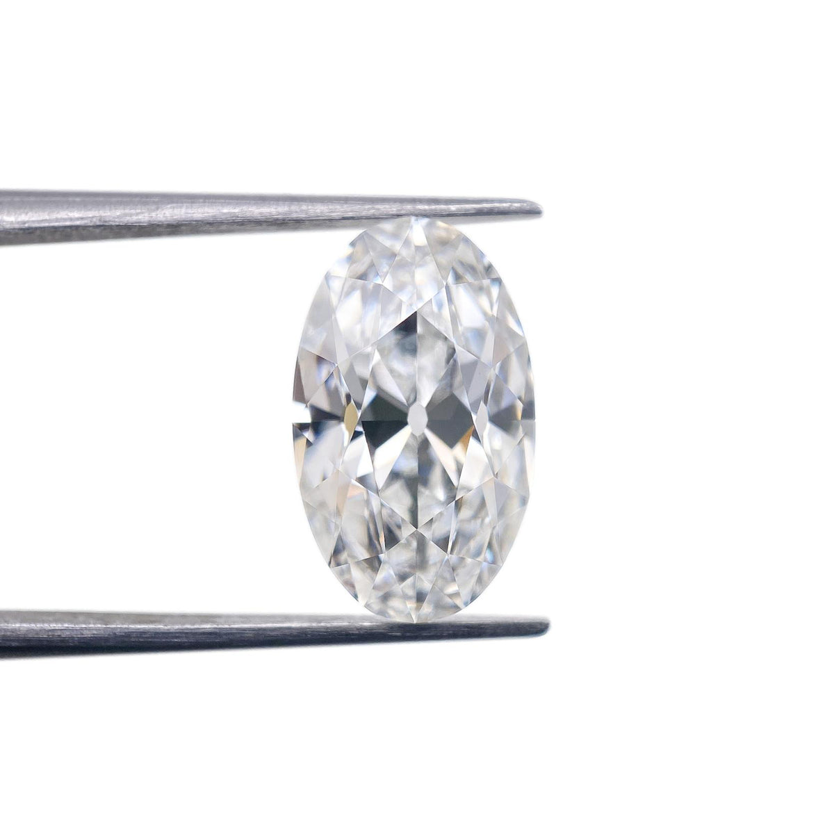 3.50ct | E/VVS2 Oval Shape Old Mine Cut Lab Diamond (IGI)