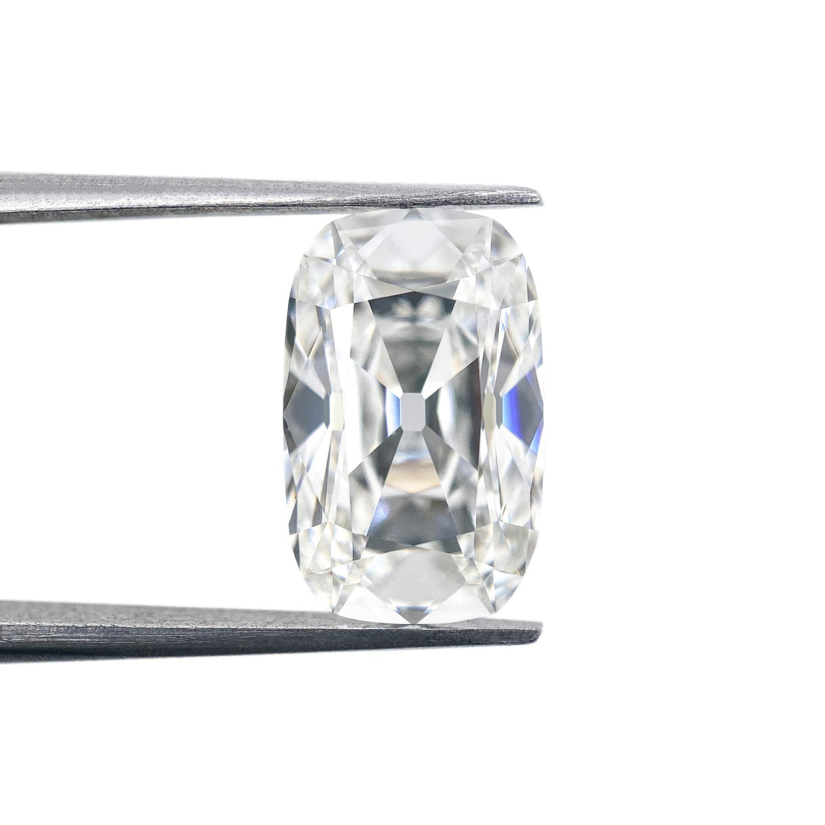 4.90ct | E/VVS2 Antique Cushion Shape Old Mine Cut Lab Diamond (IGI)