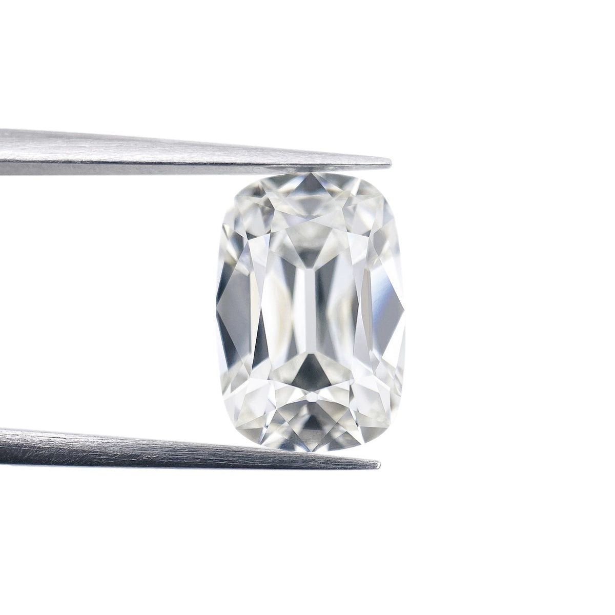 3.59ct | F/VVS2 Cushion Shape Old Mine Cut Lab Diamond (IGI)