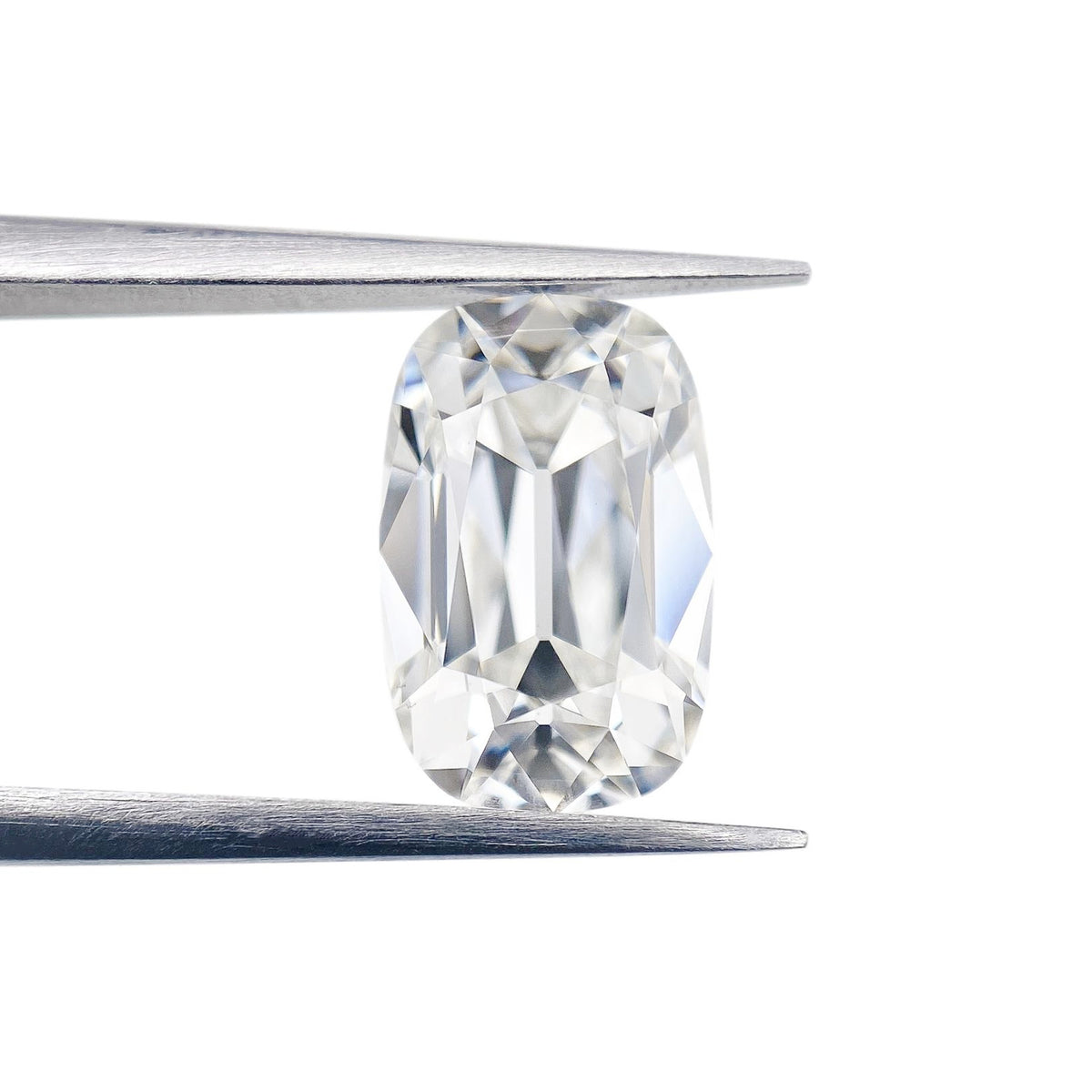 2.21ct | F/VS1 Cushion Shape Old Mine Cut Lab Diamond (IGI)