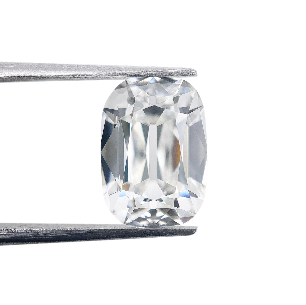 4.03ct | F/VVS1 Cushion Shape Old Mine Cut Lab Diamond (IGI)