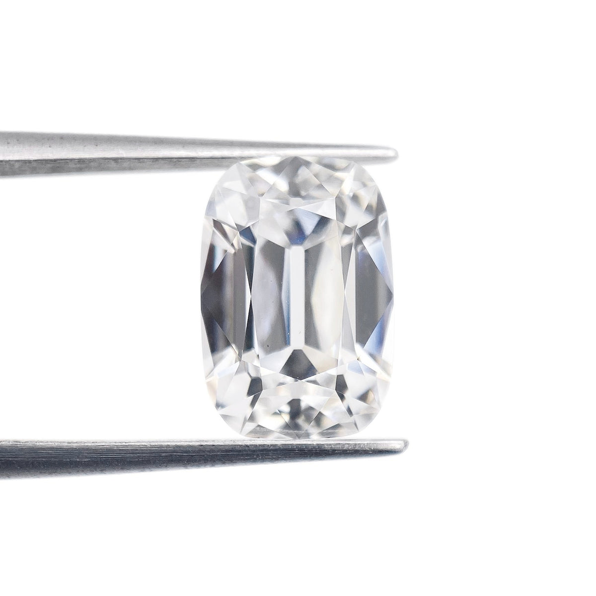 3.13ct | E/VS1 Cushion Shape Old Mine Cut Lab Diamond (IGI)