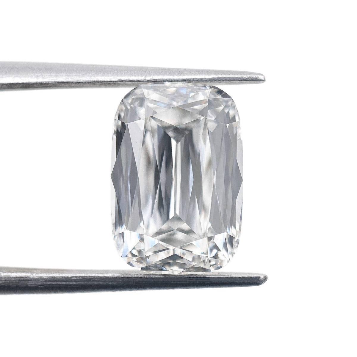 3.20ct | G/VS1 Cushion Shape Lattice Cut Lab Diamond (IGI)