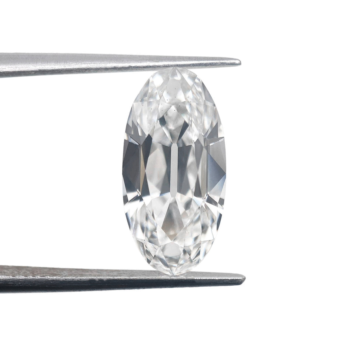 3.66ct | E/VS2 Oval Shape Old Mine Cut Lab Diamond (IGI)