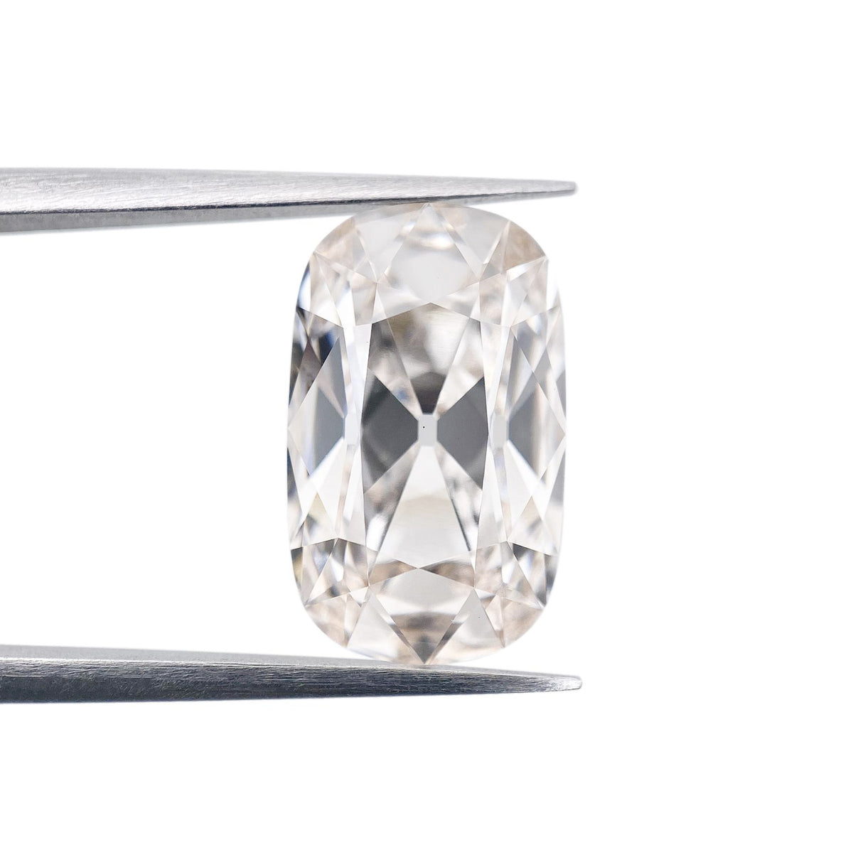 5.50ct | J/VS1 Cushion Shape Antique Old Mine Cut Lab Diamond (IGI)