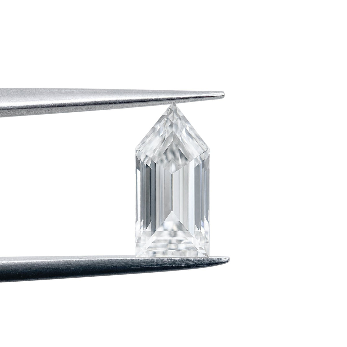 1.61ct | E/VVS2 Bullet Shape Step Cut Lab Diamond (IGI)