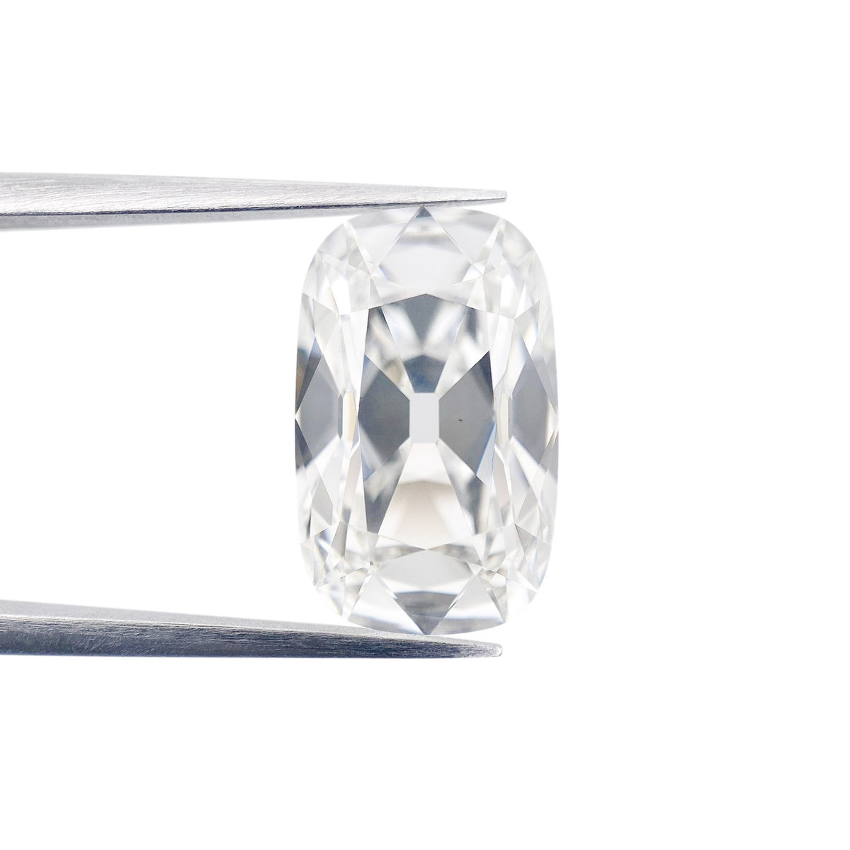 5.71ct | F/VS2 Antique Cushion Shape Old Mine Cut Lab Diamond (IGI)