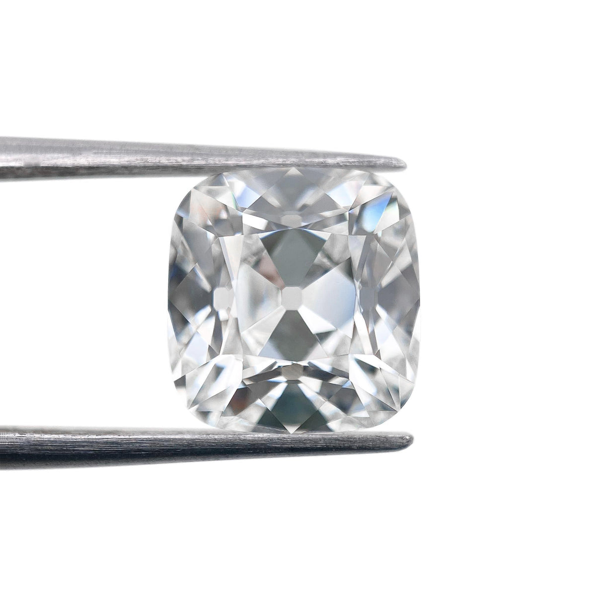4.55ct | F/VS1 Cushion Shape Old Mine Cut Lab Diamond (IGI)