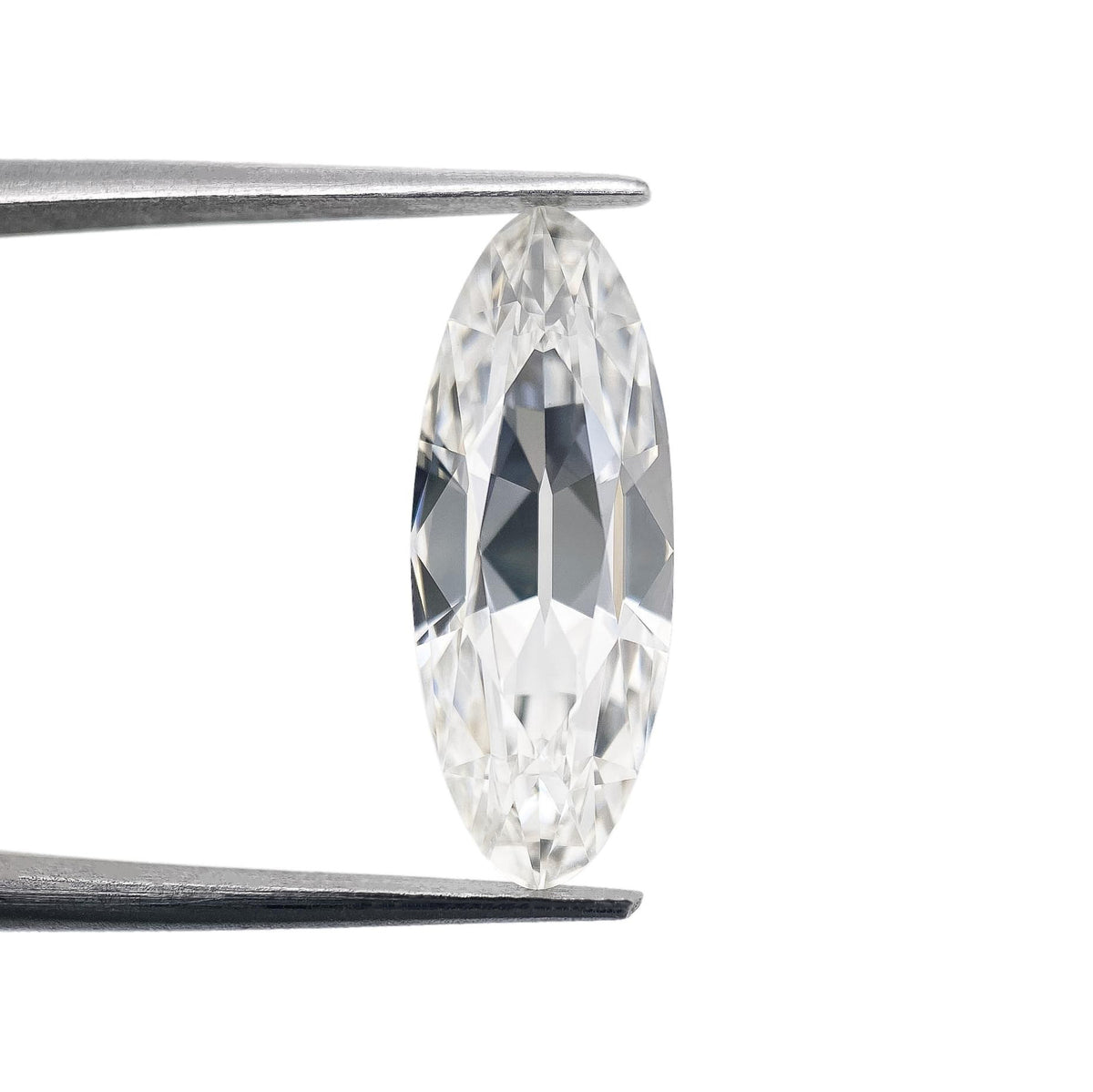 3.15ct | G/VVS2 Oval Shape Old Mine Cut Lab Diamond (IGI)