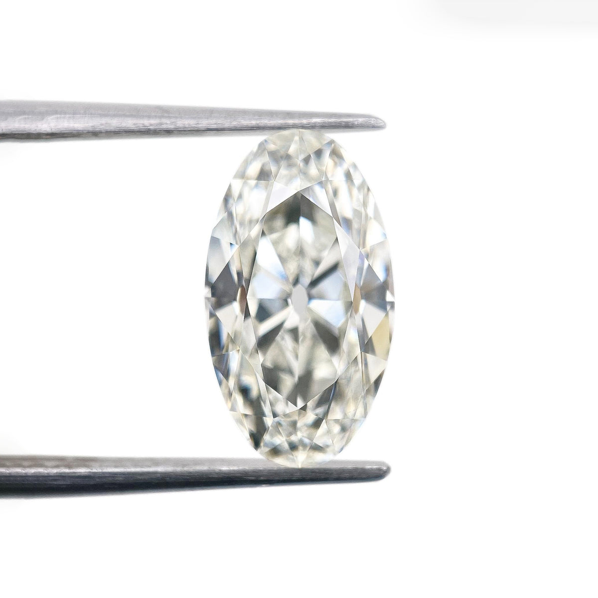 2.70ct | F/VS1 Oval Shape Old Mine Cut Lab Diamond (IGI)