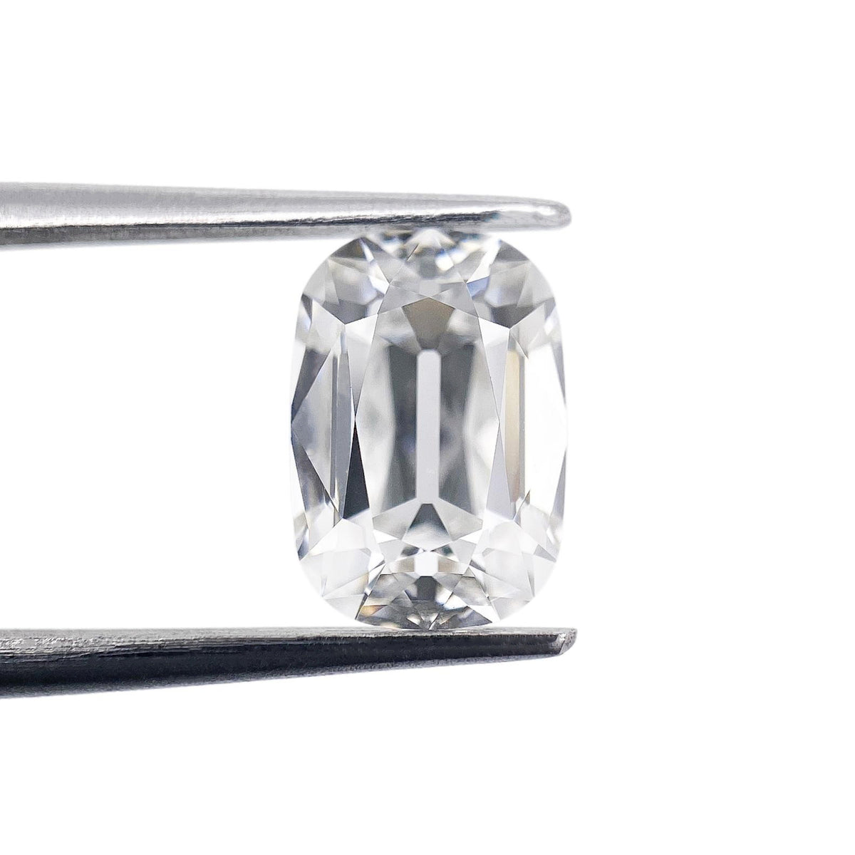 1.69ct | E/VVS2 Cushion Shape Old Mine Cut Lab Diamond (IGI)