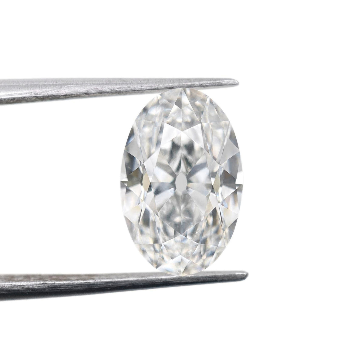 4.38ct | E/VVS2 Oval Shape Old Mine Cut Lab Diamond (IGI)