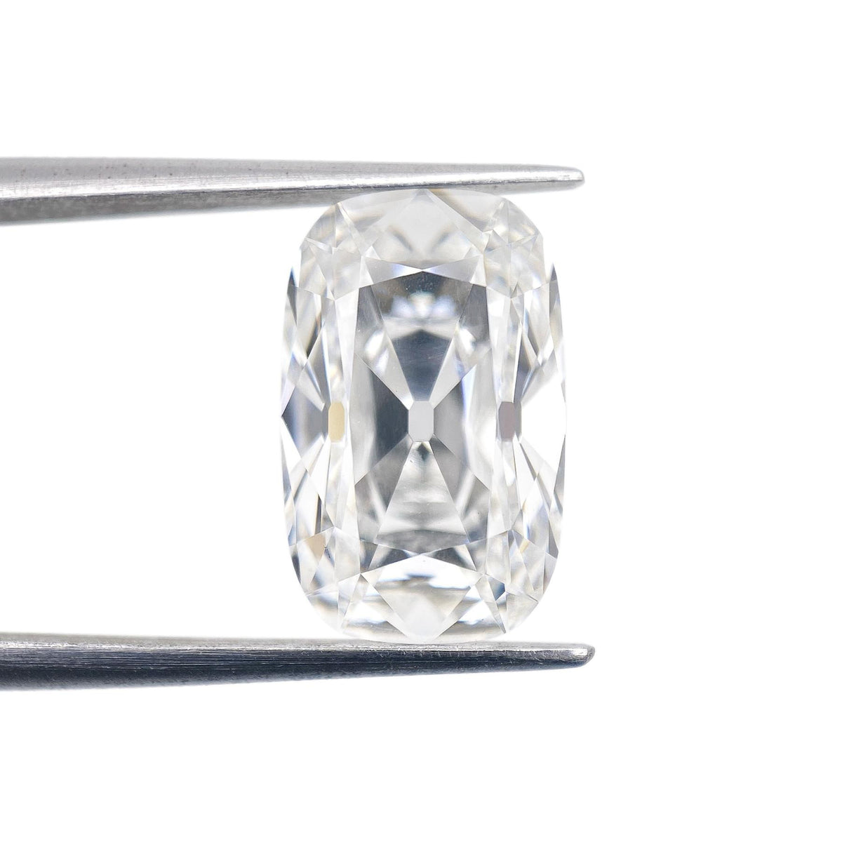 4.13ct | E/VVS2 Antique Cushion Shape Old Mine Cut Lab Diamond (IGI)