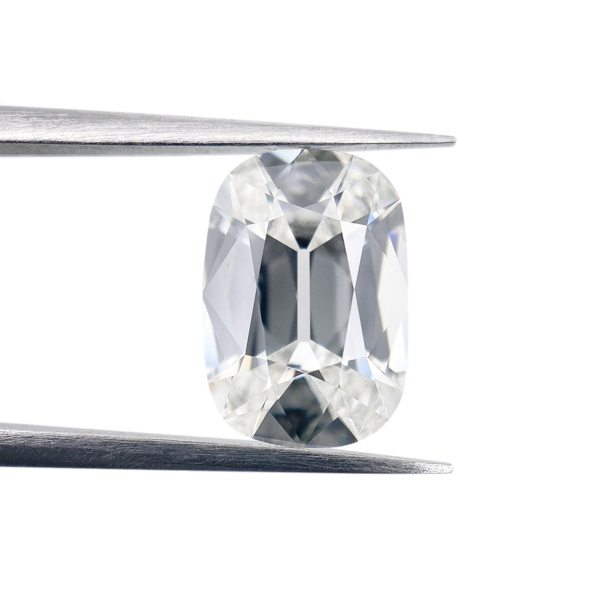 3.31ct | F/VS1 Cushion Shape Old Mine Cut Lab Diamond (IGI)