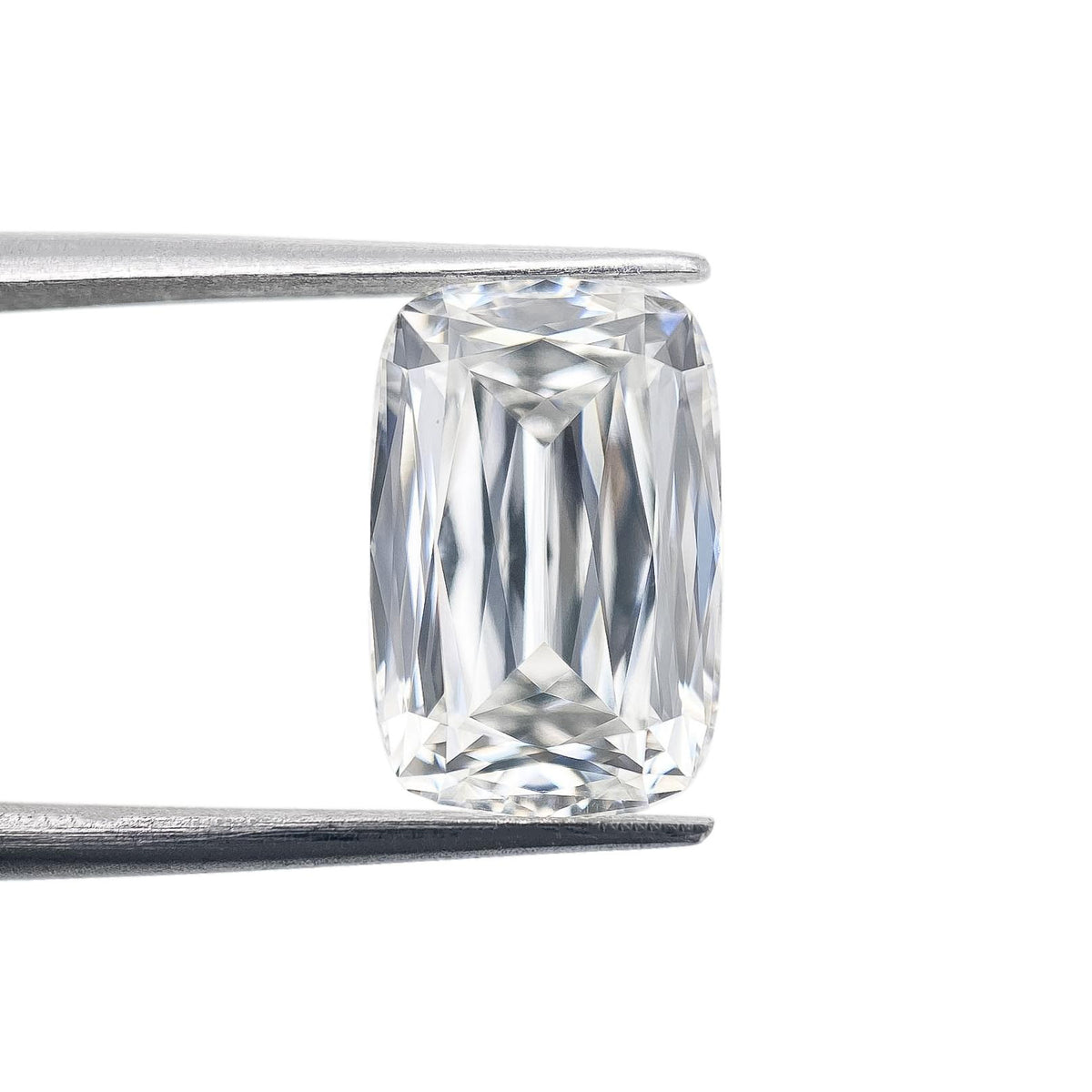 4.06ct | E/VVS2 Cushion Shape Lattice Cut Lab Diamond (IGI)