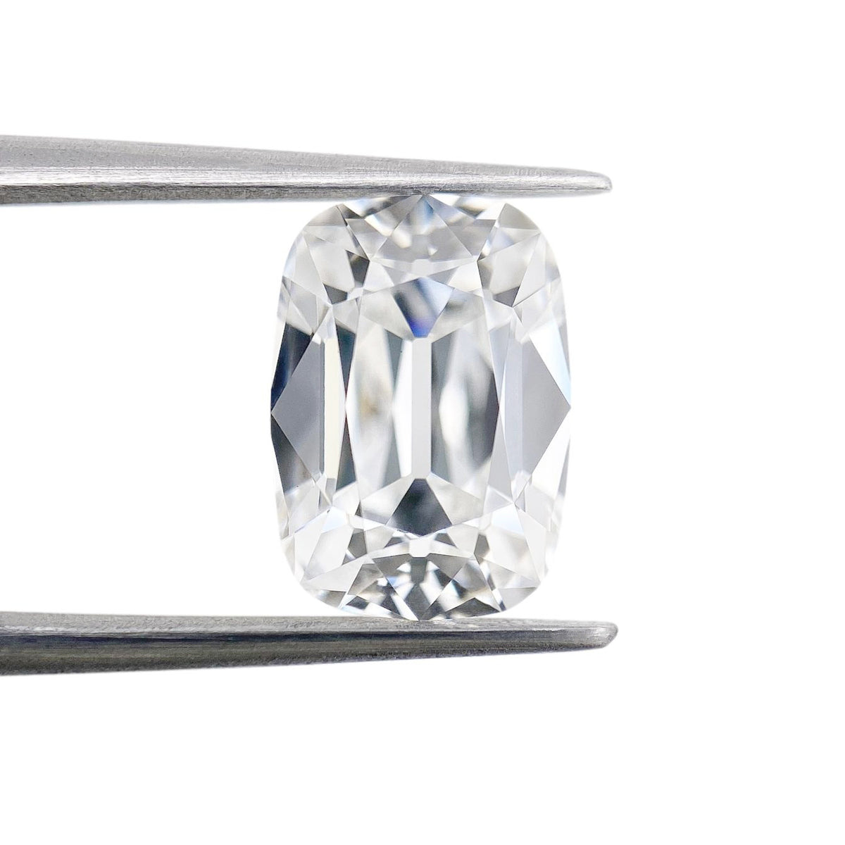 3.05ct | E/VS1 Cushion Shape Old Mine Cut Lab Diamond (IGI)