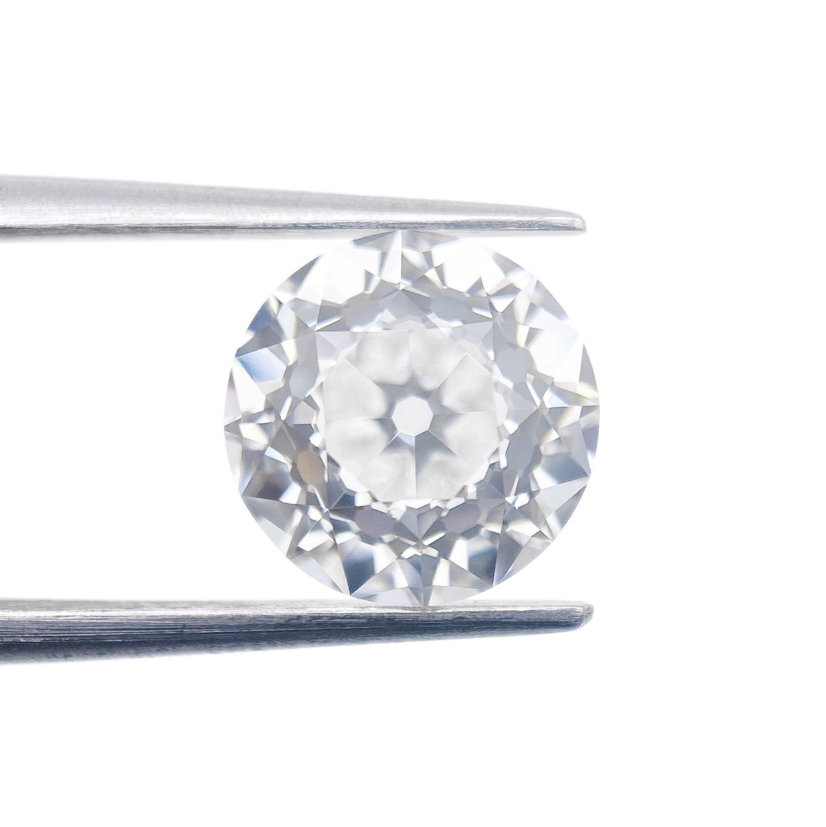 2.43ct | E/VS1 Round Shape Old European Cut Lab Diamond (IGI)