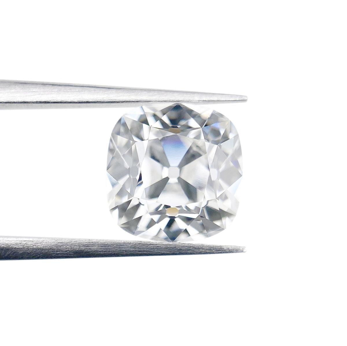 2.36ct | E/VS1 Cushion Shape Old Mine Cut Lab Diamond (IGI)