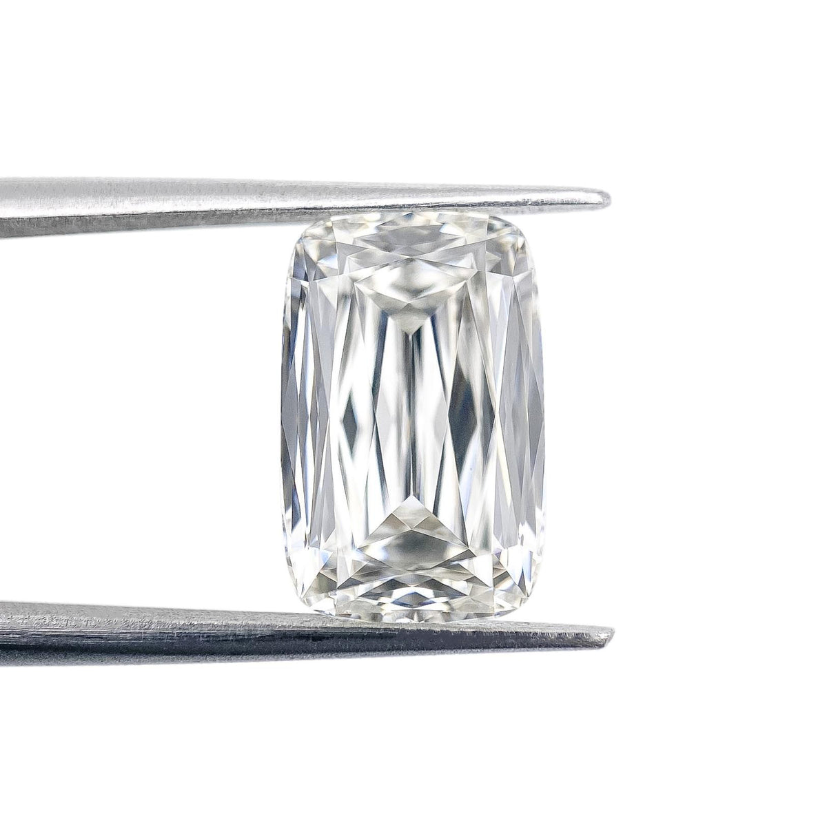 4.23ct | F/VVS2 Cushion Shape Lattice Cut Lab Diamond (IGI)