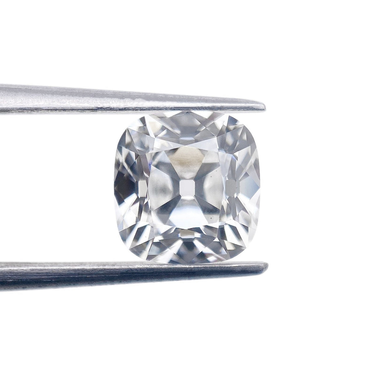1.67ct | E/VS2 Cushion Shape Old Mine Cut Lab Diamond (IGI)