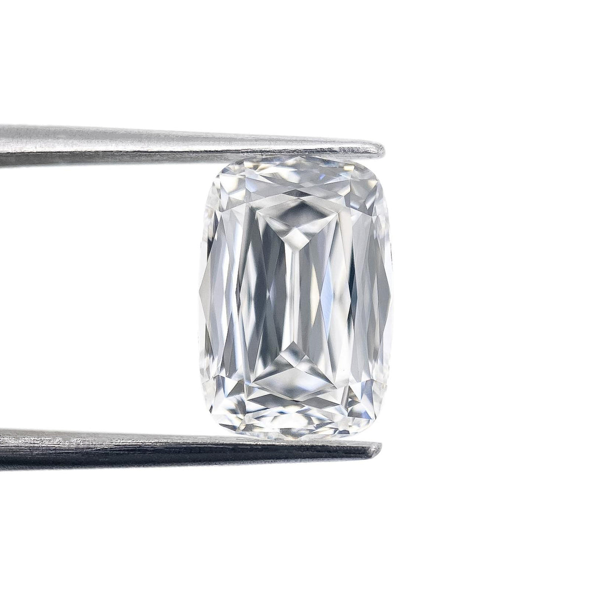 3.18ct | E/VS1 Cushion Shape Lattice Cut Lab Diamond (IGI)