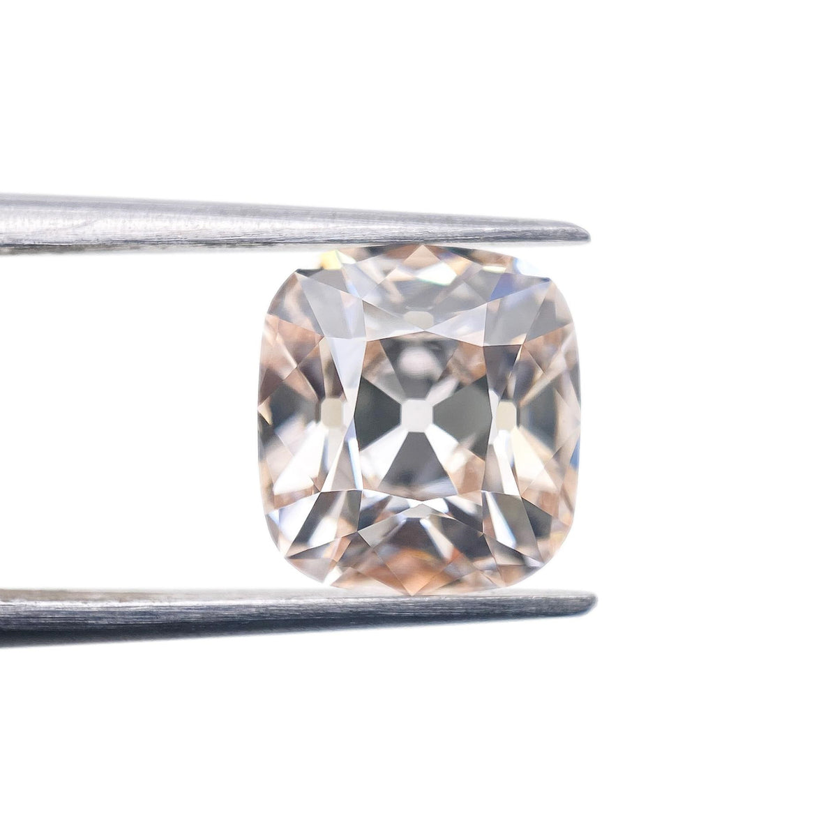 2.75ct | L/VVS2 Cushion Shape Old Mine Cut Lab Diamond (IGI)