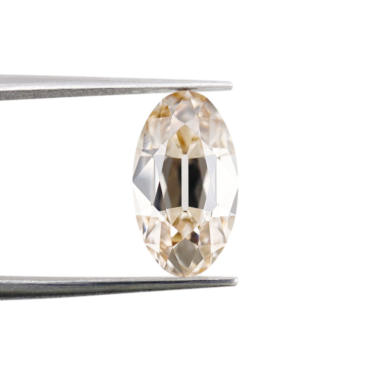 2.86ct | Q-R/VVS2 Oval Shape Old Mine Cut Lab Diamond (IGI)-LITHOS Diamond